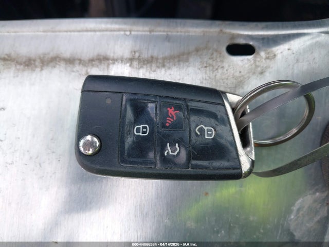 44866364 :رقم المزاد ، 3VV3B7AX0JM167227 vin ، 2018 Volkswagen Tiguan 2.0t Se/2.0t Sel مزاد بيع