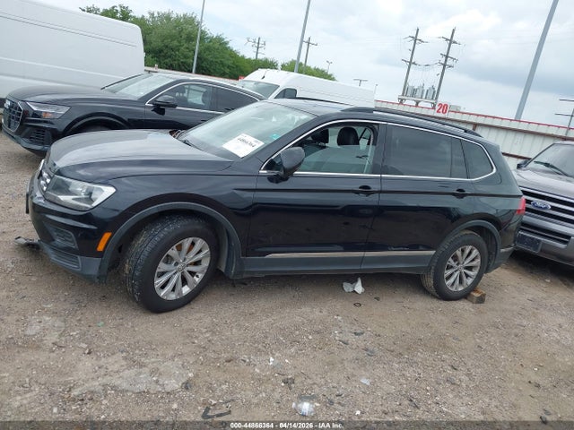 44866364 :رقم المزاد ، 3VV3B7AX0JM167227 vin ، 2018 Volkswagen Tiguan 2.0t Se/2.0t Sel مزاد بيع