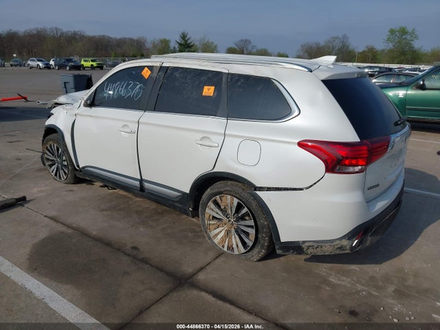 JA4AZ3A37KZ026821 Mitsubishi Outlander Sel
