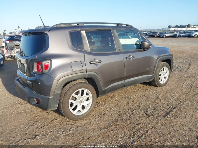 ZACCJABB1JPJ10756 Jeep Renegade Latitude Fwd