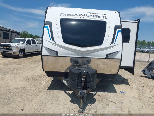 Auction sale of the 2022 Coachmen Freedom Express Ultr, vin: 5ZT2FERB9NW025071, lot number: 44866399