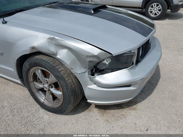 2006 Ford Mustang Gt მანქანა იყიდება აუქციონზე, vin: 1ZVFT82H665142638, აუქციონის ნომერი: 44866410