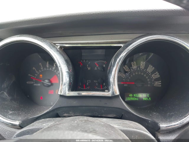 2006 Ford Mustang Gt მანქანა იყიდება აუქციონზე, vin: 1ZVFT82H665142638, აუქციონის ნომერი: 44866410
