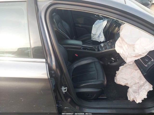 44866427 :رقم المزاد ، 1C3CCCCB5FN619034 vin ، 2015 Chrysler 200 C مزاد بيع