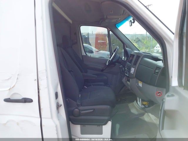 Продаж на аукціоні авто 2016 Mercedes-benz Sprinter 2500 High  Roof, vin: WD3PE8DD3GP199276, номер лоту: 44866484