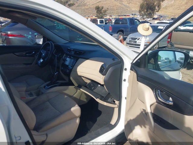 Nissan ROGUE SV 2017 KNMAT2MT1HP563783 Image 5