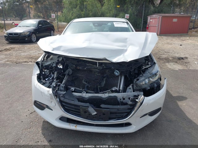 Aukcja sprzedaży 2018 Mazda Mazda3 Sport, vin: 3MZBN1U73JM197961, numer aukcji: 44866524