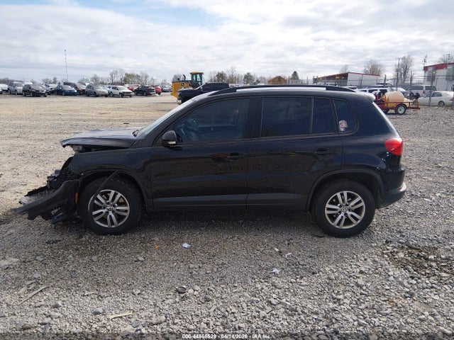 2016 Volkswagen Tiguan S მანქანა იყიდება აუქციონზე, vin: WVGAV7AX3GK000076, აუქციონის ნომერი: 44866529