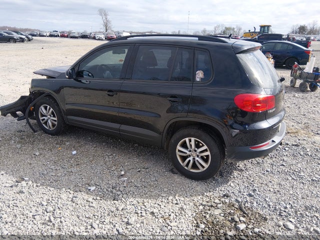 2016 Volkswagen Tiguan S მანქანა იყიდება აუქციონზე, vin: WVGAV7AX3GK000076, აუქციონის ნომერი: 44866529