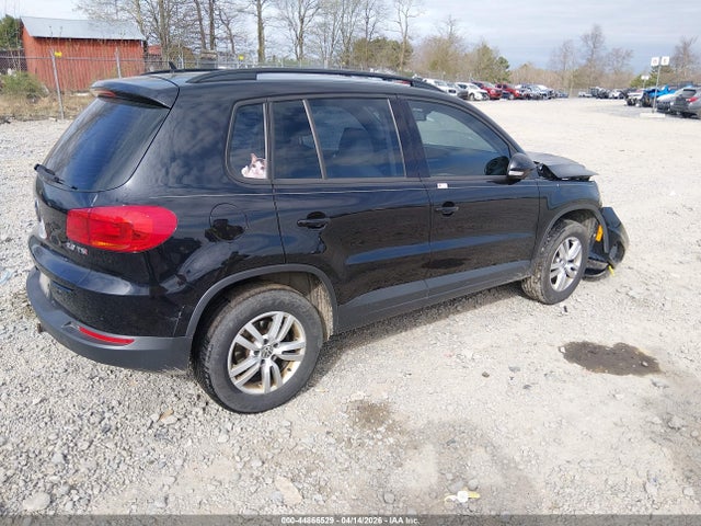 2016 Volkswagen Tiguan S მანქანა იყიდება აუქციონზე, vin: WVGAV7AX3GK000076, აუქციონის ნომერი: 44866529