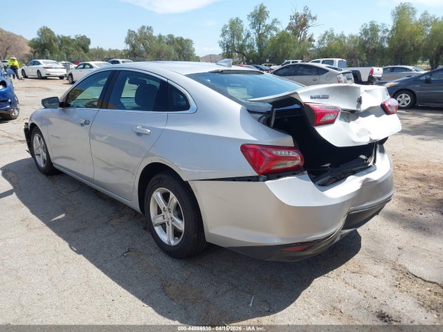 1G1ZD5ST0NF172056 Chevrolet Malibu Fwd Lt
