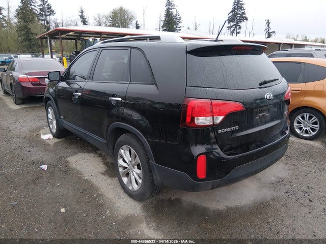 2015 KIA SORENTO 5XYKUDA77FG652309 Photo 2