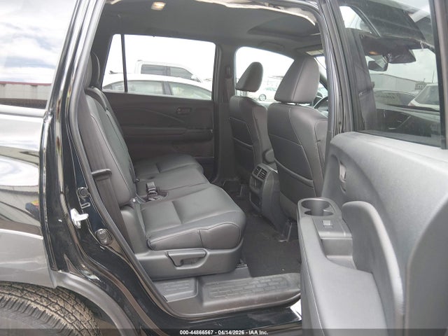 44866567 :رقم المزاد ، 5FNYF8H57NB028564 vin ، 2022 Honda Passport Awd Ex-l مزاد بيع