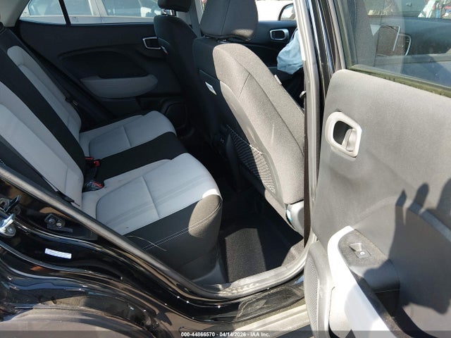 Продажа на аукционе авто 2024 Hyundai Venue Sel, vin: KMHRC8A37RU327924, номер лота: 44866570