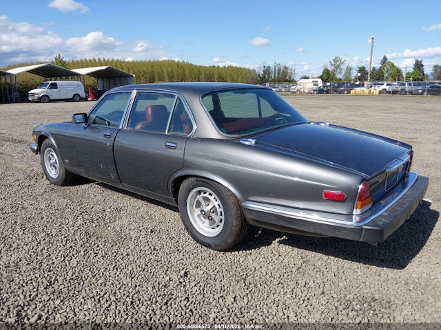 44866573 :رقم المزاد ، SAJAV1347FC414251 vin ، 1985 Jaguar Xj6 مزاد بيع