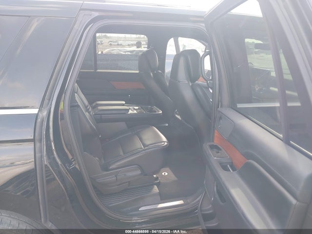 44866598 :رقم المزاد ، 5LMJJ3LT3KEL18329 vin ، 2019 Lincoln Navigator L Reserve مزاد بيع
