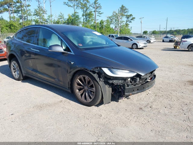 Tesla Model X 100d/75d/p100d 2018 5YJXCAE20JF101564 главное изображение