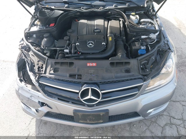 Продажа на аукционе авто 2014 Mercedes-benz C 250, vin: WDDGJ4HB6EG270721, номер лота: 44866641