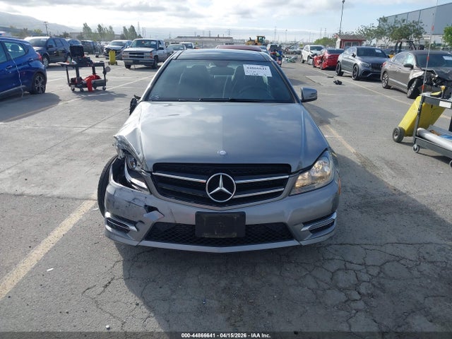 Продажа на аукционе авто 2014 Mercedes-benz C 250, vin: WDDGJ4HB6EG270721, номер лота: 44866641