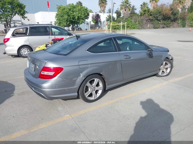 Продажа на аукционе авто 2014 Mercedes-benz C 250, vin: WDDGJ4HB6EG270721, номер лота: 44866641