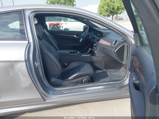 Продажа на аукционе авто 2014 Mercedes-benz C 250, vin: WDDGJ4HB6EG270721, номер лота: 44866641
