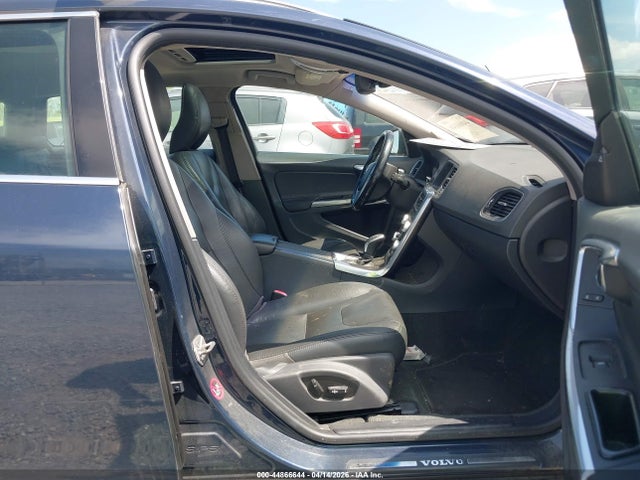 Volvo V60 T5 Premier 2015 YV140MEK3F1222032 Image 5