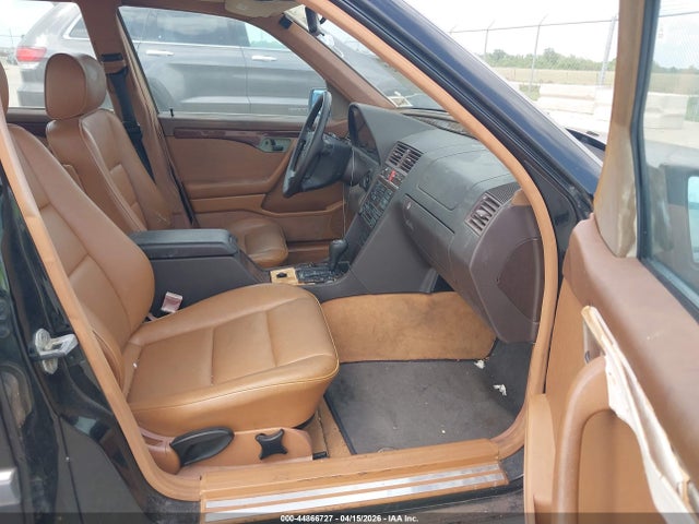 44866727 :رقم المزاد ، WDBHA22E8SF157844 vin ، 1995 Mercedes-benz C 220 مزاد بيع
