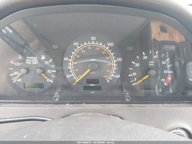 44866727 :رقم المزاد ، WDBHA22E8SF157844 vin ، 1995 Mercedes-benz C 220 مزاد بيع