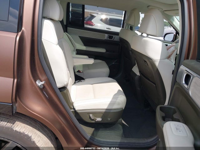 2024 Hyundai Santa Fe Calligraphy მანქანა იყიდება აუქციონზე, vin: 5NMP54GL0RH024612, აუქციონის ნომერი: 44866732