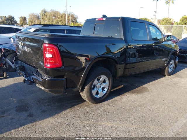 2026 Ram 1500 Big Horn  4x4 5'7 Box მანქანა იყიდება აუქციონზე, vin: 1C6SRFFP0TN180942, აუქციონის ნომერი: 44866796
