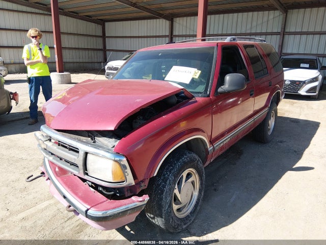 1995 Chevrolet Blazer მანქანა იყიდება აუქციონზე, vin: 1GNDT13W2SK200374, აუქციონის ნომერი: 44866838