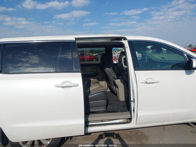 Aukcja sprzedaży 2015 Kia Sedona Ex, vin: KNDMC5C10F6033824, numer aukcji: 44866844
