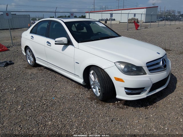 2012 Mercedes-benz C 250 Sport მანქანა იყიდება აუქციონზე, vin: WDDGF4HB9CR231673, აუქციონის ნომერი: 44866852