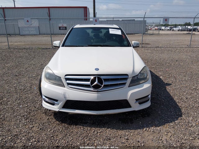 2012 Mercedes-benz C 250 Sport მანქანა იყიდება აუქციონზე, vin: WDDGF4HB9CR231673, აუქციონის ნომერი: 44866852