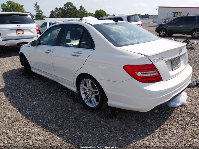 2012 Mercedes-benz C 250 Sport მანქანა იყიდება აუქციონზე, vin: WDDGF4HB9CR231673, აუქციონის ნომერი: 44866852