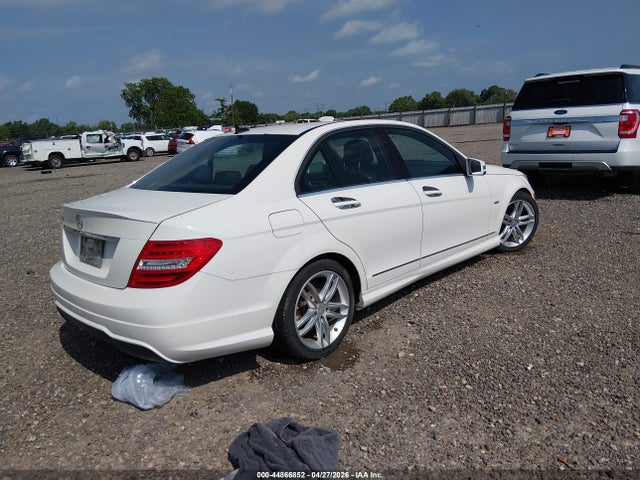 2012 Mercedes-benz C 250 Sport მანქანა იყიდება აუქციონზე, vin: WDDGF4HB9CR231673, აუქციონის ნომერი: 44866852