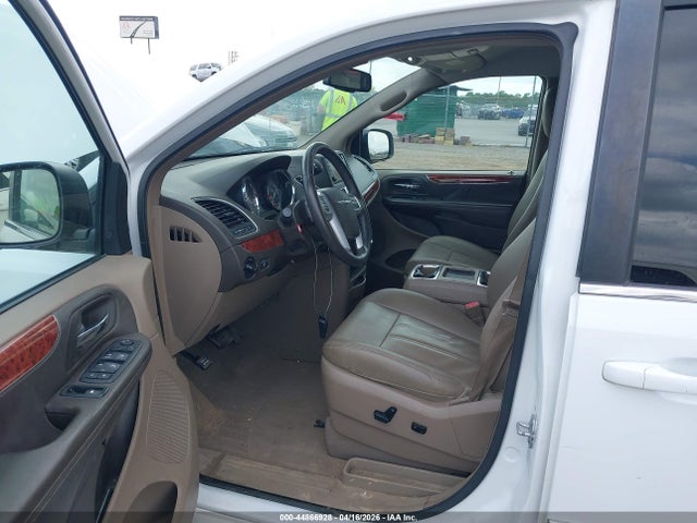 44866928 :رقم المزاد ، 2C4RC1BG4GR290340 vin ، 2016 Chrysler Town & Country Touring مزاد بيع