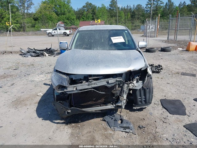 44866948 :رقم المزاد ، JA4AD3A3XJJ002427 vin ، 2018 Mitsubishi Outlander Se مزاد بيع