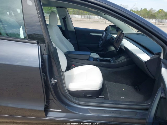 Продаж на аукціоні авто 2022 Tesla Model 3 Long Range Dual Motor All-wheel Drive, vin: 5YJ3E1EB5NF180437, номер лоту: 44866963