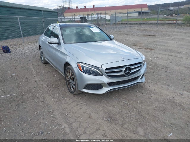 2015 MERCEDES-BENZ C 300 55SWF4KBXFU016231