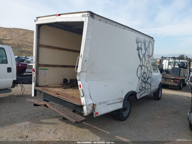 Ford E-350 Cutaway 2014 1FDWE3FL5EDA06306 Image 4