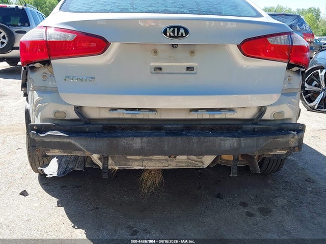 Продаж на аукціоні авто 2016 Kia Forte Lx, vin: KNAFX4A62G5552058, номер лоту: 44867004