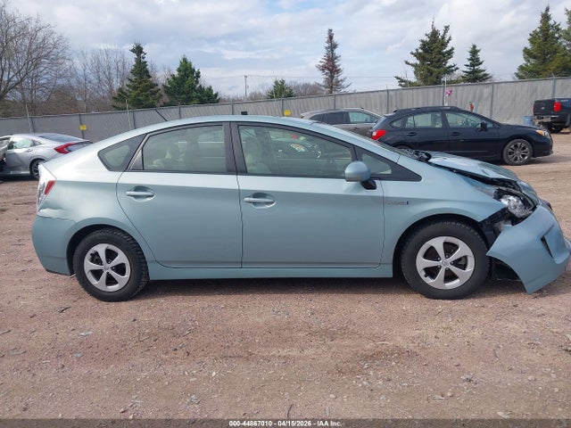 2013 Toyota Prius Two მანქანა იყიდება აუქციონზე, vin: JTDKN3DU4D5696198, აუქციონის ნომერი: 44867010