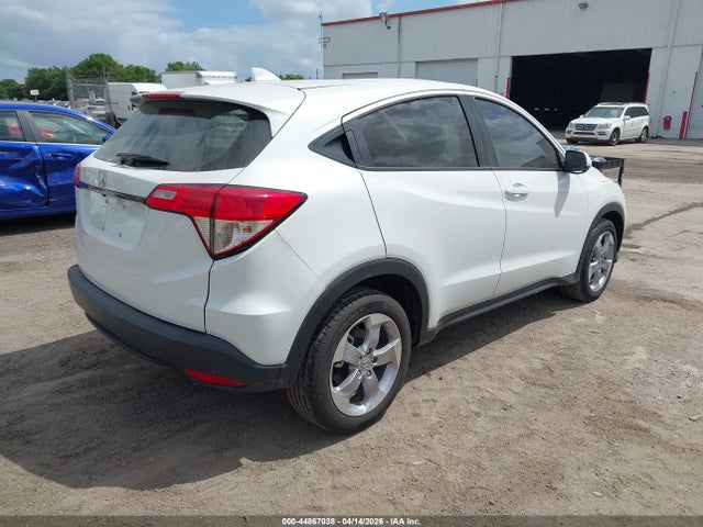 2022 HONDA HR-V 3CZRU5H31NM739657 Photo 3