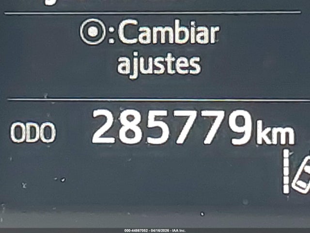 Toyota RAV4 LE 2017 2T3BFREV1HW660507 Image 16