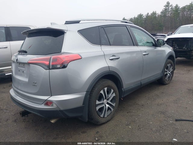 Toyota RAV4 LE 2017 2T3BFREV1HW660507 Image 4