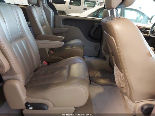 2013 Chrysler Town & Country Touring მანქანა იყიდება აუქციონზე, vin: 2C4RC1BG9DR792742, აუქციონის ნომერი: 44867055