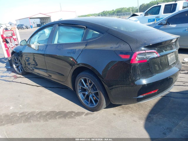 2022 Tesla Model 3 Long Range Dual Motor All-wheel Drive მანქანა იყიდება აუქციონზე, vin: 5YJ3E1EB3NF185040, აუქციონის ნომერი: 44867114