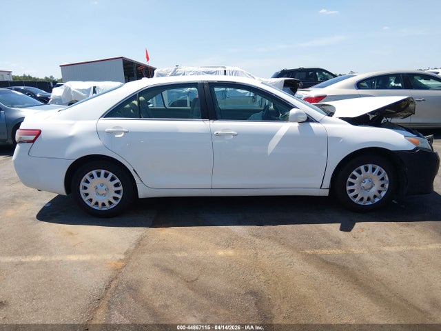 2011 Toyota Camry მანქანა იყიდება აუქციონზე, vin: 4T1BF3EK2BU632119, აუქციონის ნომერი: 44867115