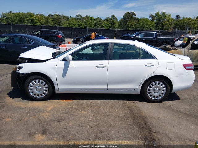 2011 Toyota Camry მანქანა იყიდება აუქციონზე, vin: 4T1BF3EK2BU632119, აუქციონის ნომერი: 44867115